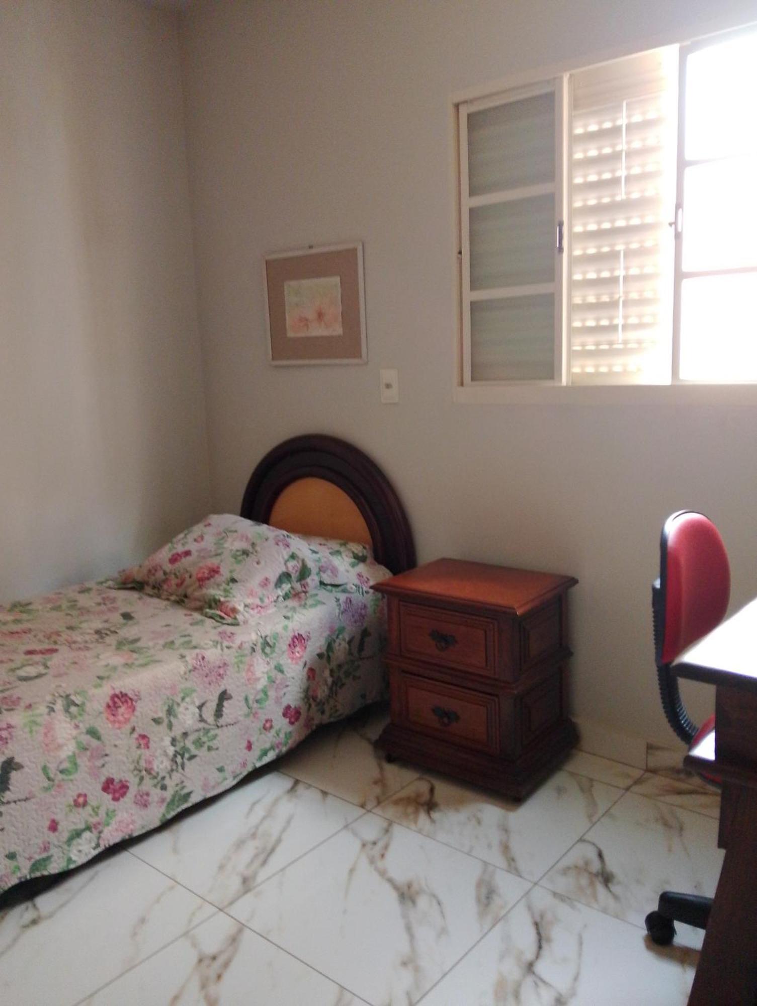 Casa Amarela Apartment อูเบร์ลังเจีย ภายนอก รูปภาพ